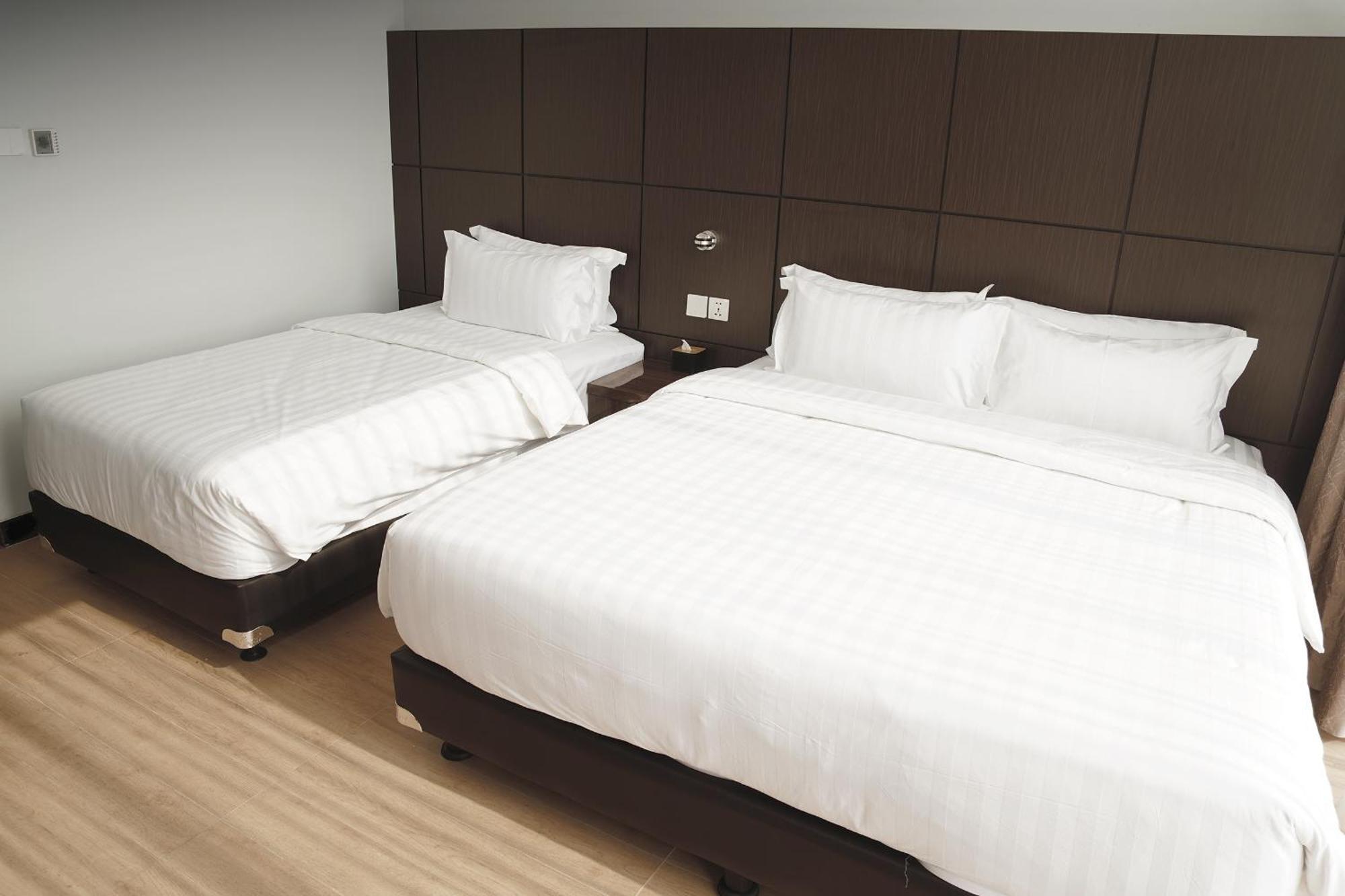 Dreamtel Jakarta Luaran gambar