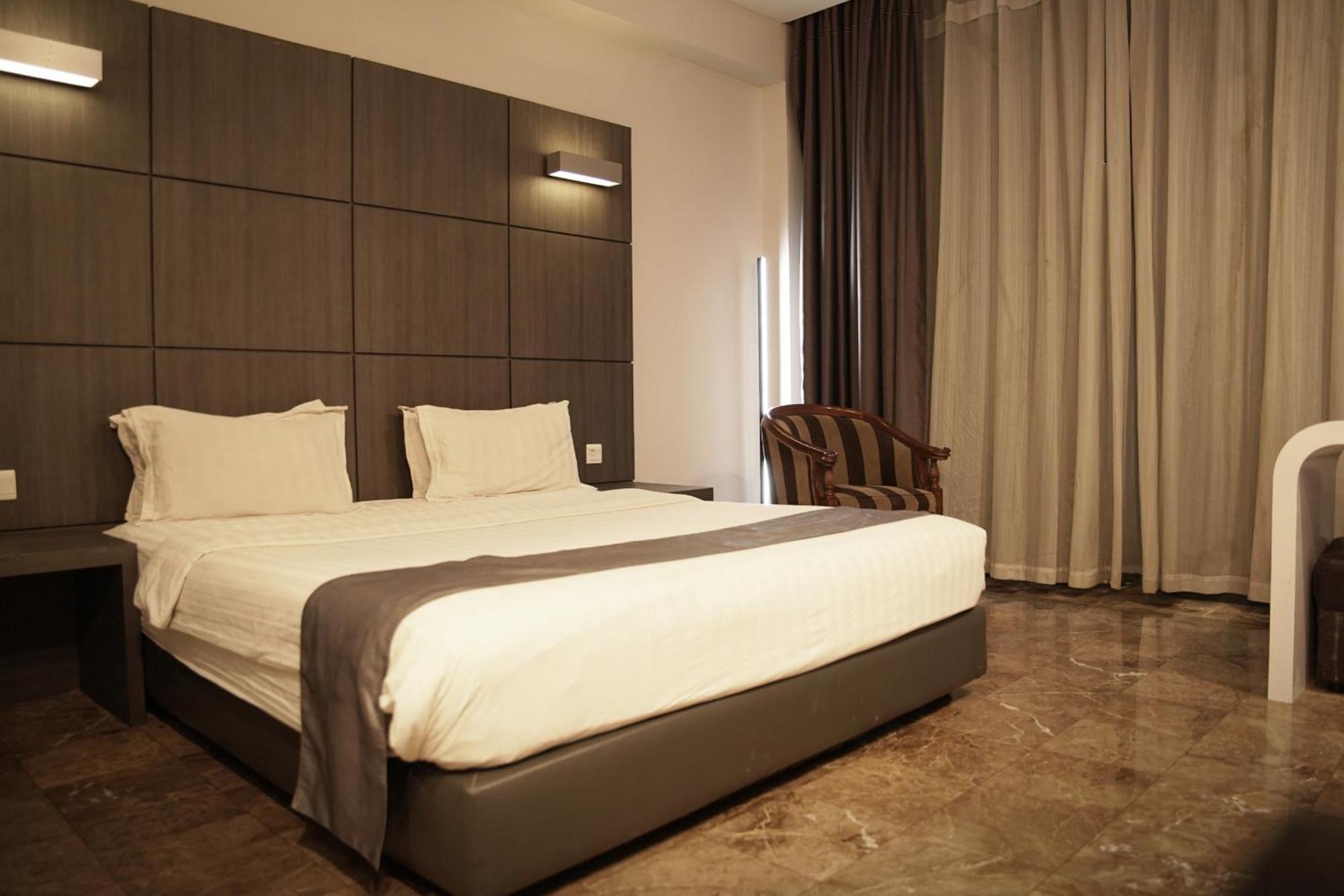 Dreamtel Jakarta Luaran gambar