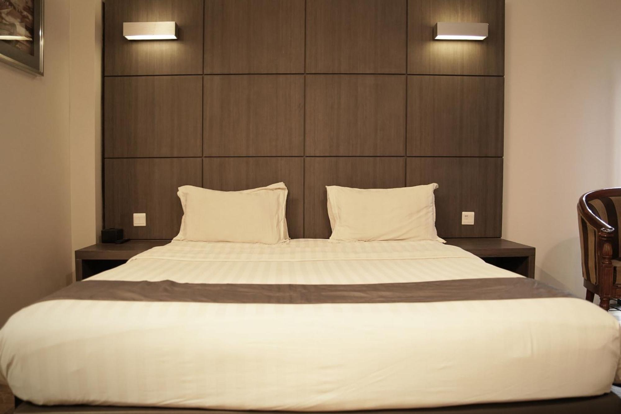 Dreamtel Jakarta Luaran gambar