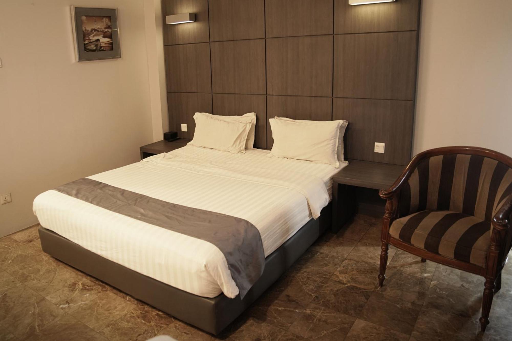 Dreamtel Jakarta Luaran gambar